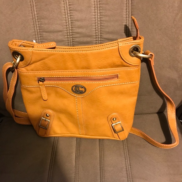 Carryland Other - Carryland crossbody purse